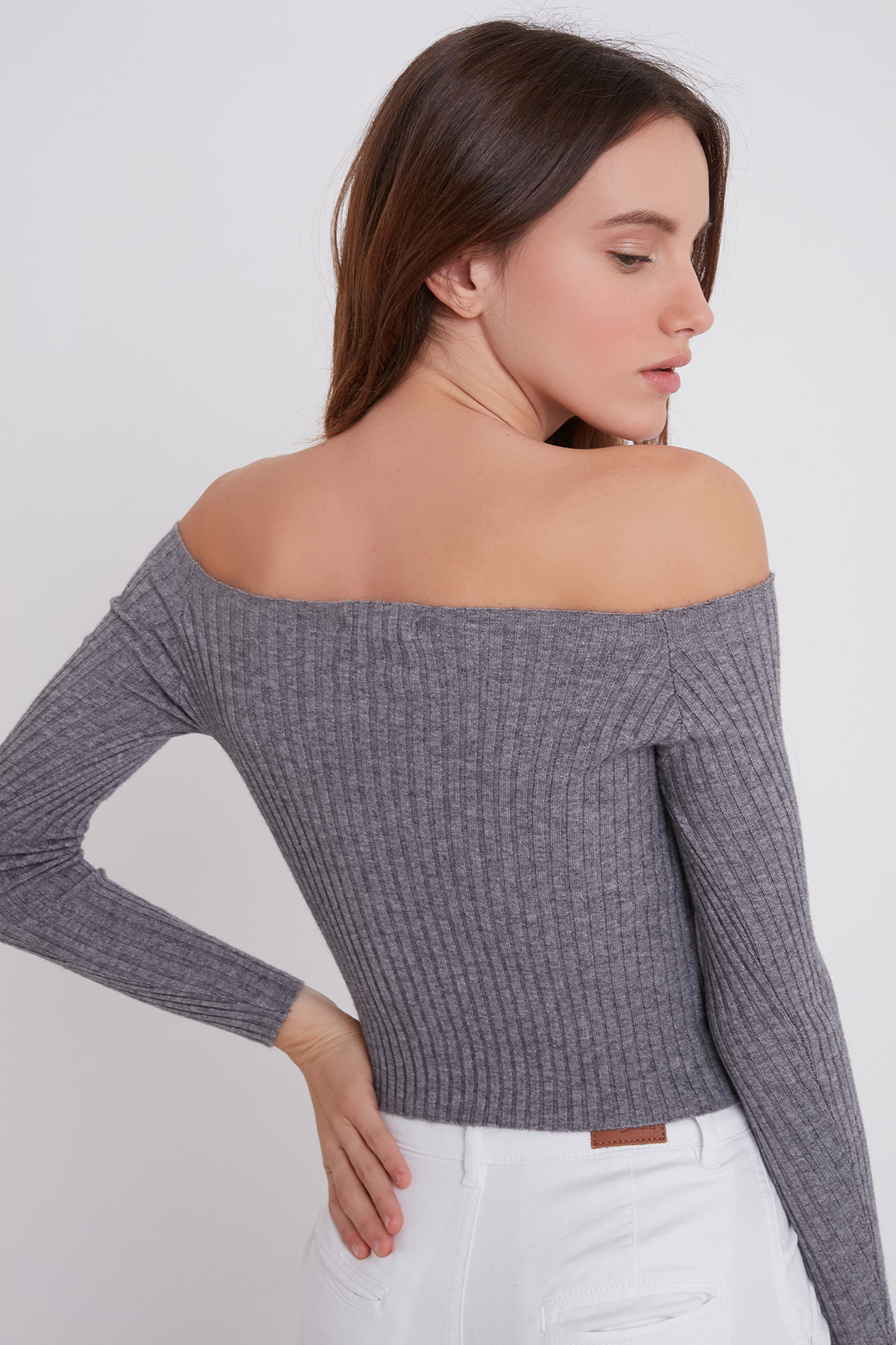 Ribbed off-the-shoulder sweater