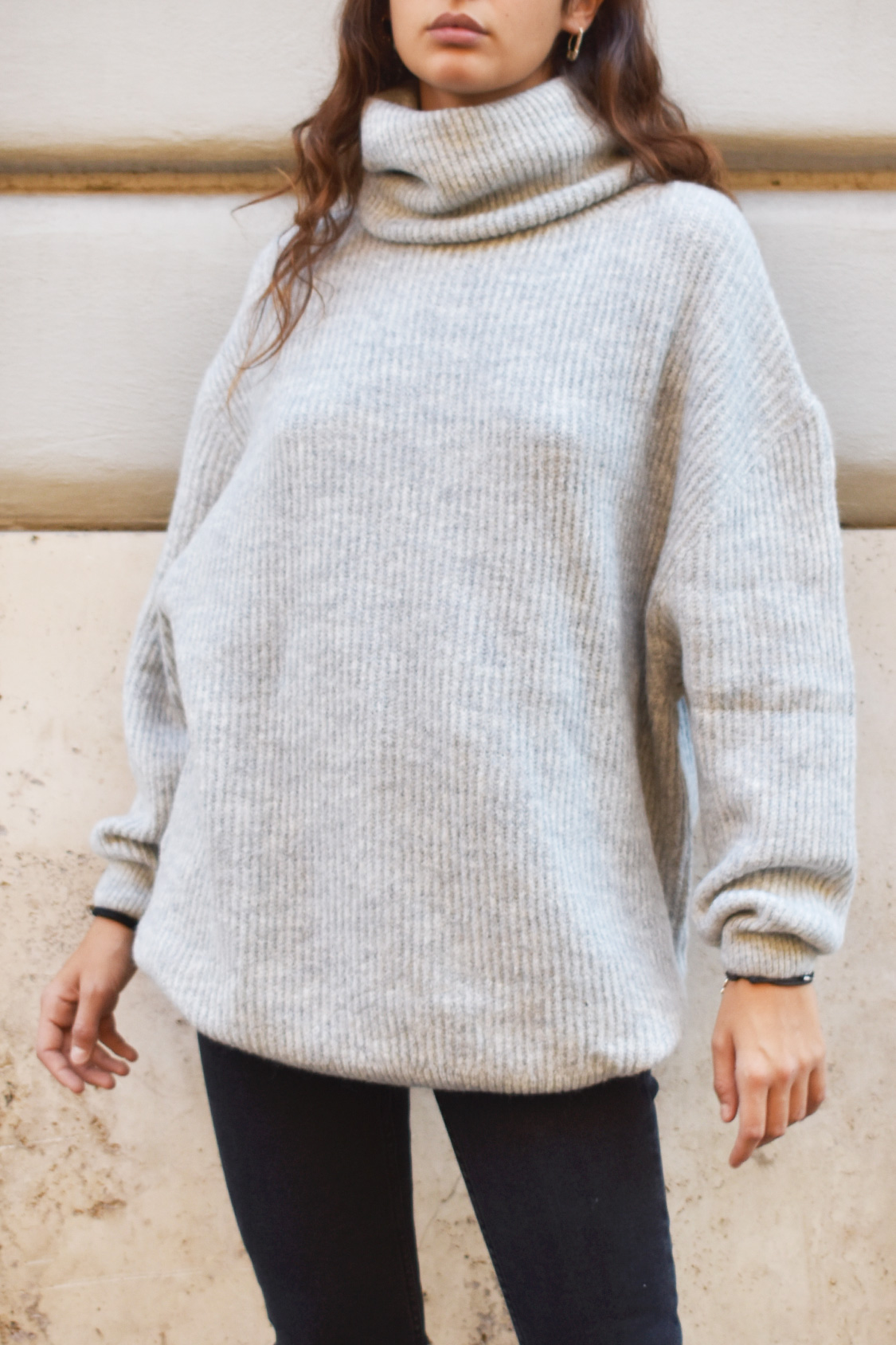 Pull oversize col roulé