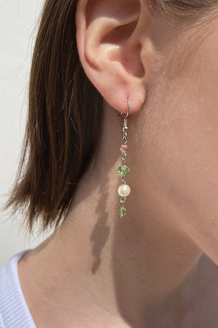 Earrings with pendant